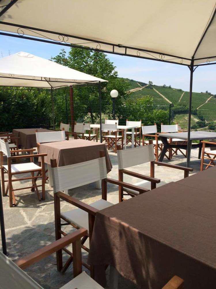 Bed and Breakfast La Terrazza Del Barbaresco à Neviglie Extérieur photo