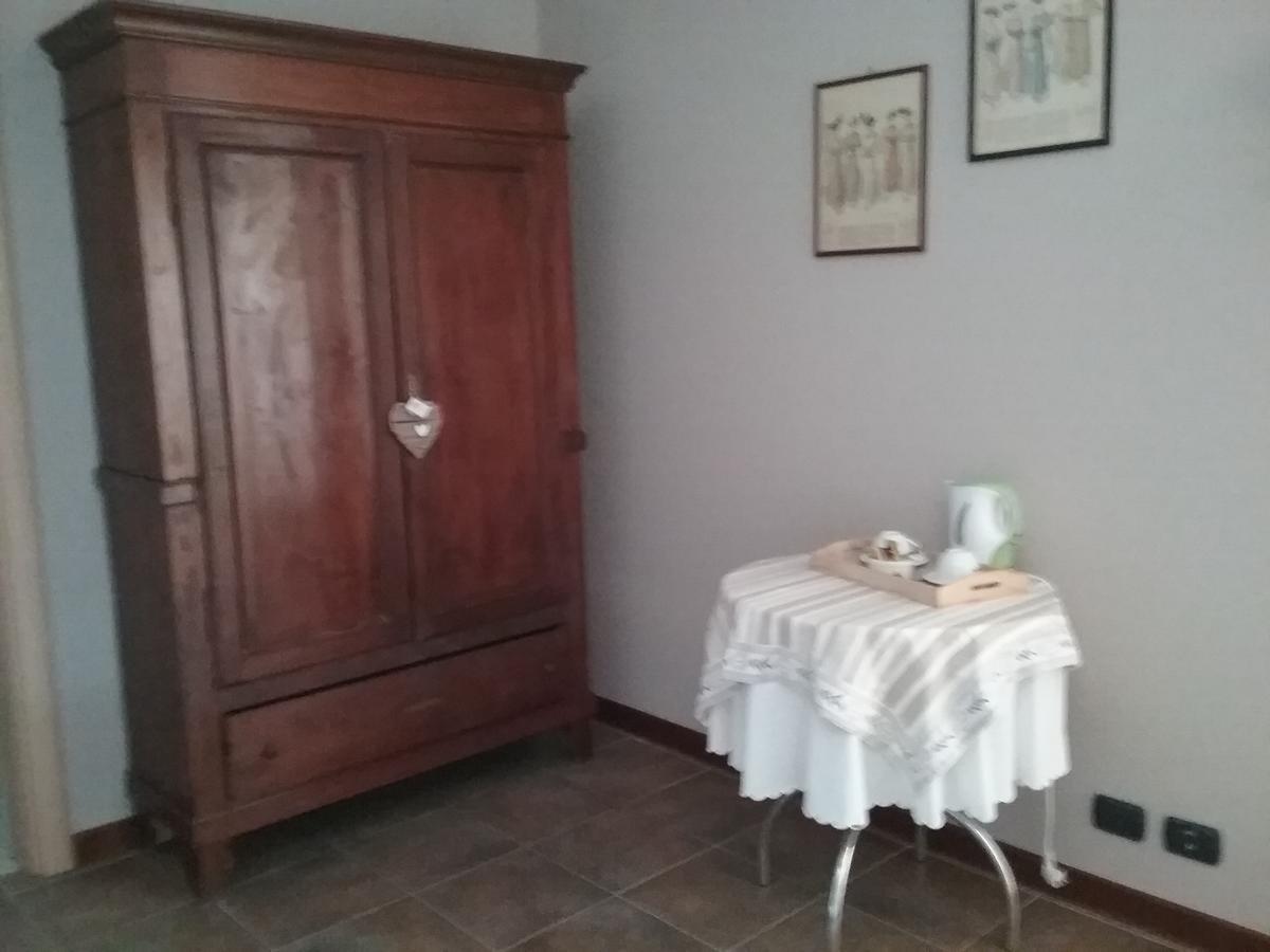 Bed and Breakfast La Terrazza Del Barbaresco à Neviglie Extérieur photo