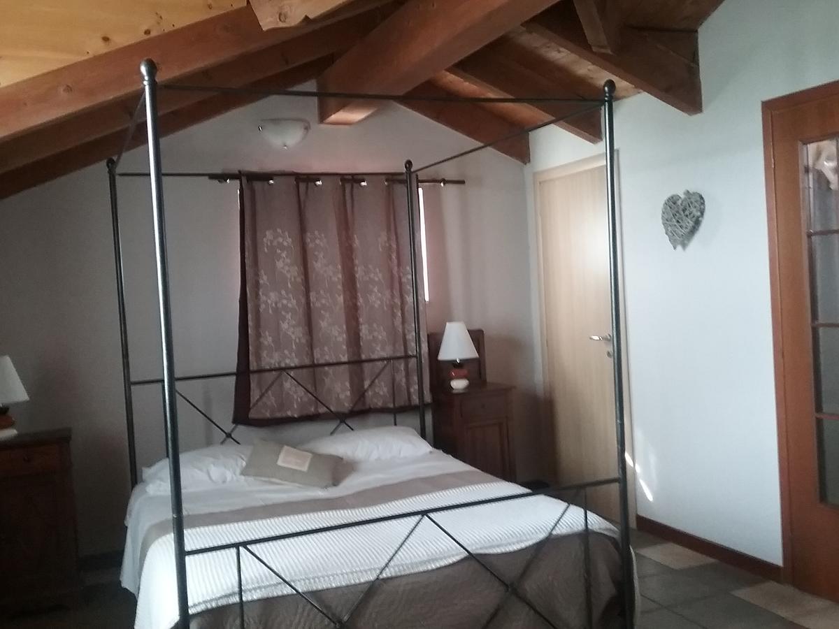 Bed and Breakfast La Terrazza Del Barbaresco à Neviglie Extérieur photo