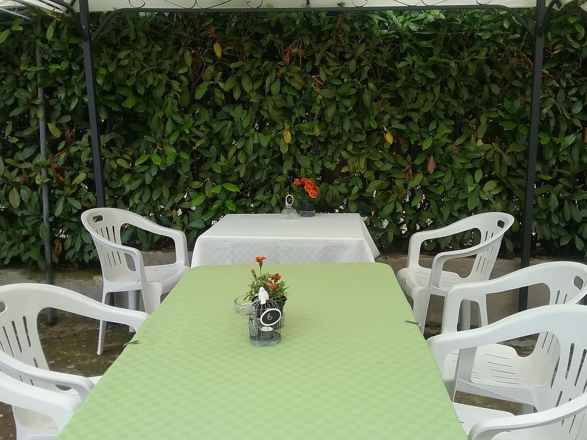 Bed and Breakfast La Terrazza Del Barbaresco à Neviglie Extérieur photo